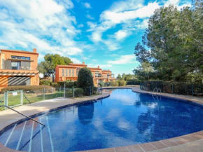 Apartment Apartamento Bonmont by Interhome